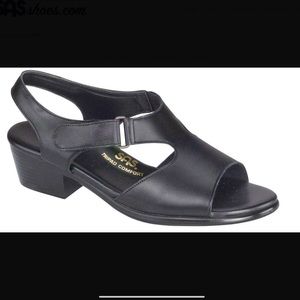 NWOT SAS ‘Suntimer’ Black Leather Sandals